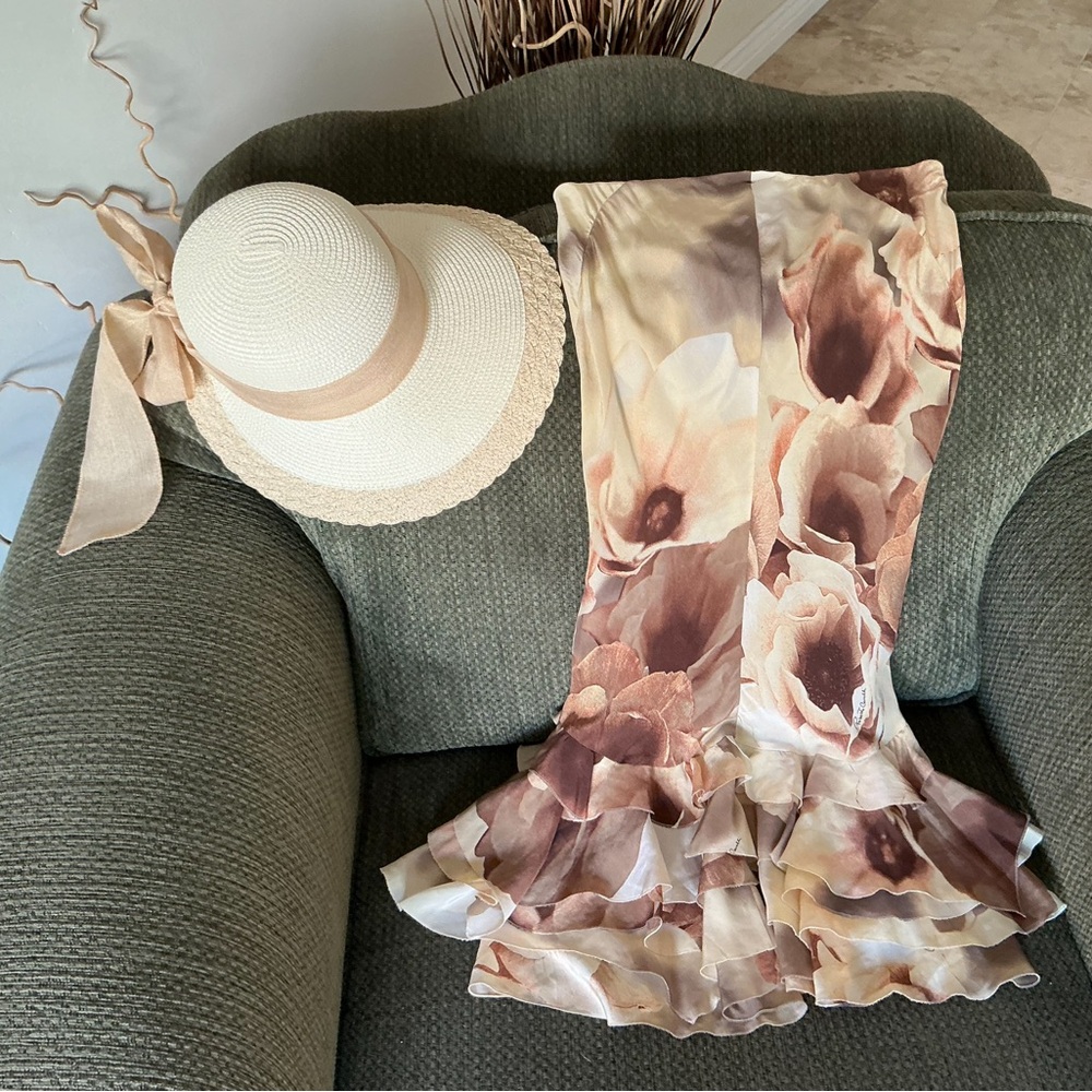 SUN HAT Decorative Grass Constructed Neutral with Bow Very Comfortable Cream Tan - Picture 6 of 6